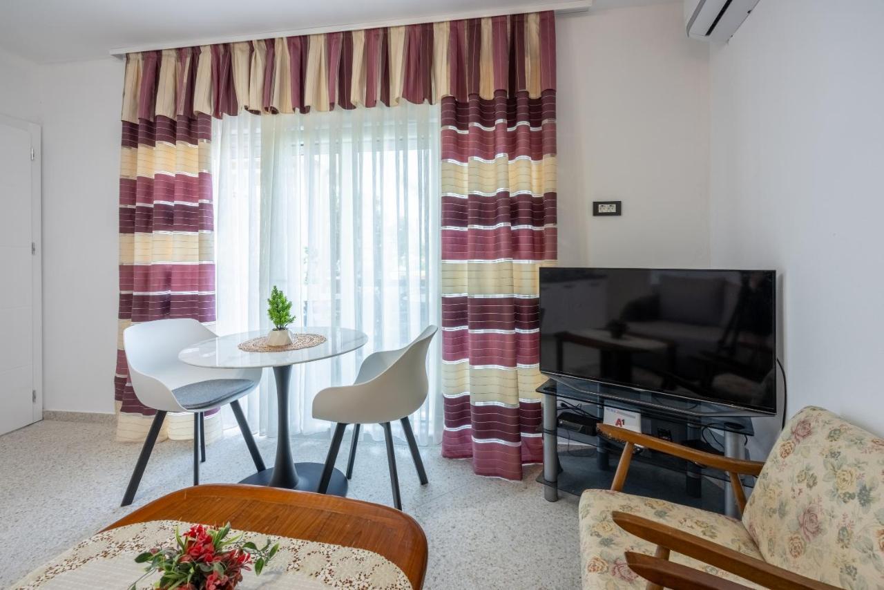 Villa Lucia 2 Dramalj Bagian luar foto