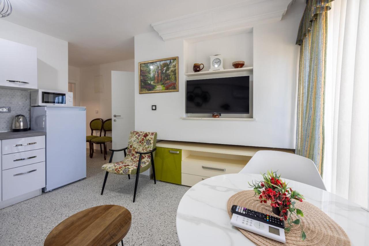 Villa Lucia 2 Dramalj Bagian luar foto